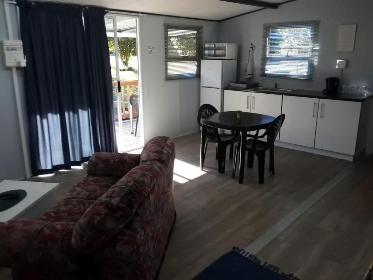 Nadine'S Self - Catering Accommodation 斯托姆勒菲 外观 照片