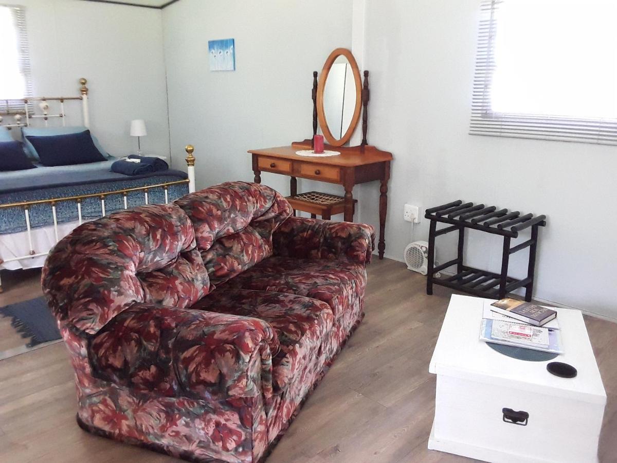 Nadine'S Self - Catering Accommodation 斯托姆勒菲 外观 照片